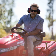 Honda® HF2625HME Premium 48 Inch Cutter Deck Dual Blade Ride on Lawn Mower Tractor with 350L Grass Bag